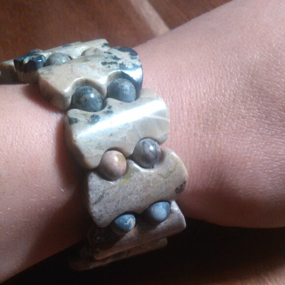 Yellow Turquoise Fancy Shape Stretch Bracelet - Picture 3 of 12